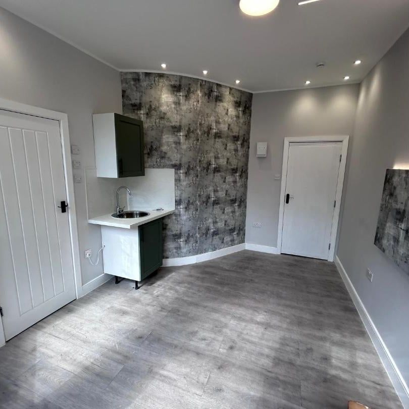 Studio Flat, Fortis Green Road, N10 - Photo 1