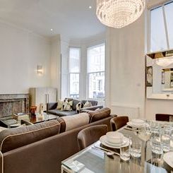 Four bedroom flat, Somerset court, Lexham Gardens, London W8 - Photo 1