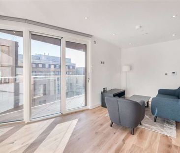 Beautiful 1 bedroom, set on the 4th floor of this highly desirable ... - Photo 2