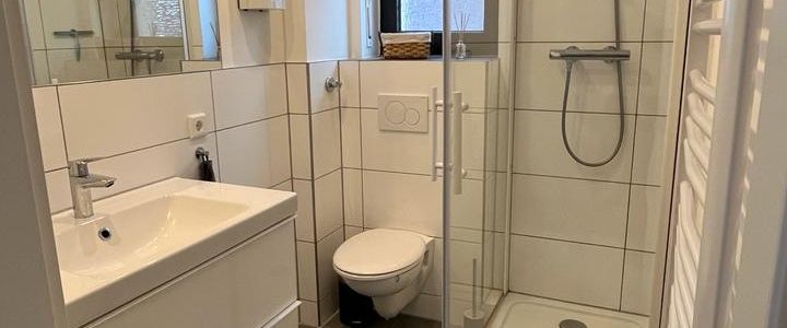 Wohnung mit Einbauküche und Stellplatz in Ratingen Lintorf - Photo 1