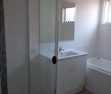 28 Trinity Parade, 4740, Blacks Beach - Photo 3