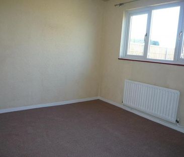 3 bedroom bungalow to rent Woodward Close, Gosport, PO12 - Photo 6