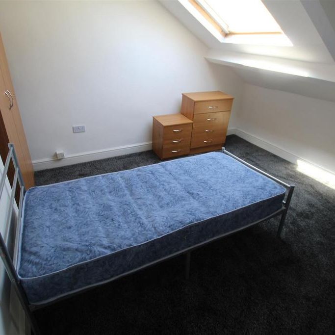 6 bedroom house to rent - Photo 1