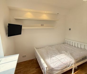 Room in a Shared Flat, London, NW4 - Photo 4