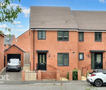 3 bedroom semi-detached house to rent - Photo 5