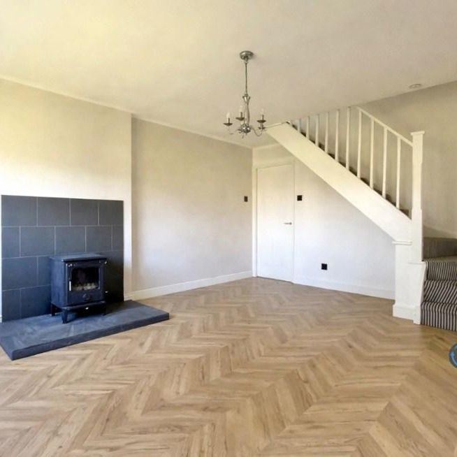 2 bedroom terraced house to rent - Photo 1