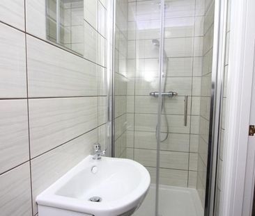 6 bedroom terraced house to rent - Photo 3