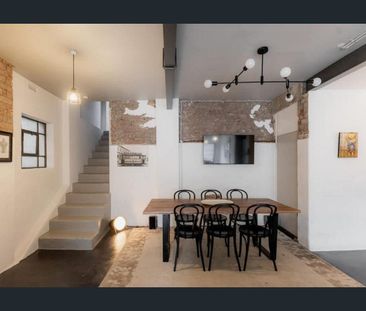 Fully Furnished Inner-City Living - Photo 4