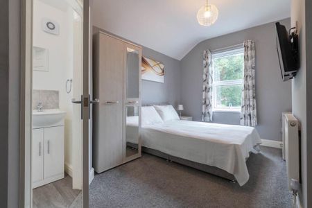 Room in a Shared House, Jennings Avenue, M5 - Photo 2