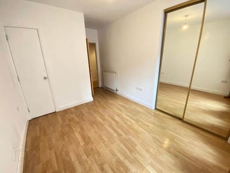 Apt 1, No 5 Lord Street, Belfast, BT5 4QG - Photo 5