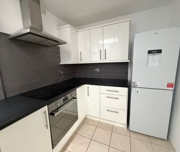 Lawns Court, Royston - Photo 6