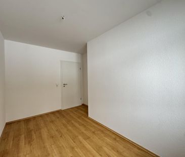 Helle 4-Raum Wohnung im Zentrum von Gelenau - Photo 2