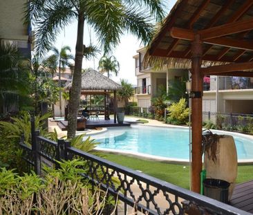 UNFURNISHED Sky Villa! 2 Bed, 2 Bath + Study / City Waters Cairns - Photo 2