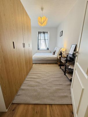 Hochwertig sanierte 2-Zimmer-Wohnung (teil/möbliert) mit großem Sonnenbalkon in Leipzig-Holzhausen - Foto 1