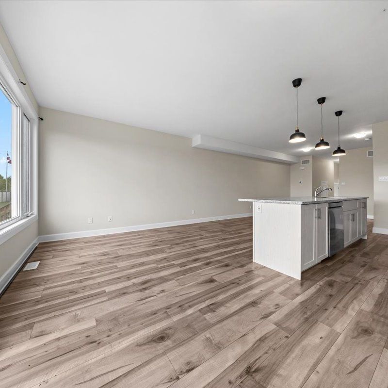 For Lease - 200 Hooper Street, Carleton Place, Ontario - Photo 1