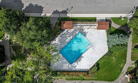 For Lease - 299 Milestone Crescent Unit# 239, Aurora, Ontario - Photo 2