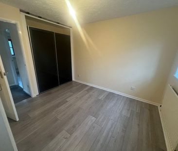 Clos Eileen Chilcott, Abertawe, SA7 - Photo 4