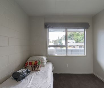 Two Bedroom Unit Close to City Centre - Photo 2