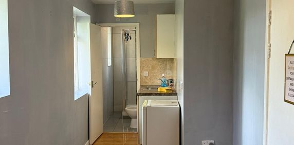 Room in a Shared House, Longdown Road, SE6 - Photo 2