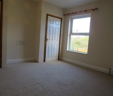 Norfolk Street, Lowestoft - Photo 3