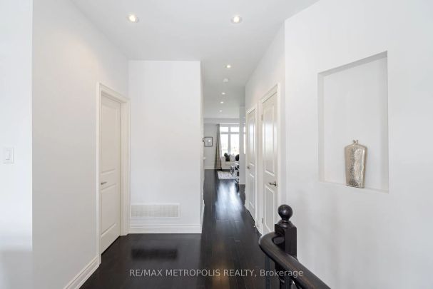 Condo Townhouse For Lease | W9246201 - Photo 1