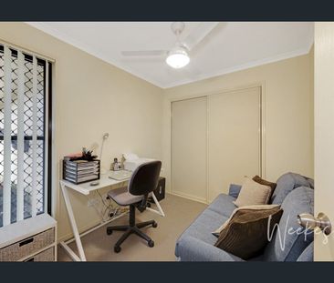 CHARMING FOUR BED HOME WITH POOL! - Photo 4