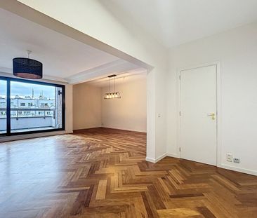 Lumineux appt (+-132m²) - 2 chambres + 3 terrasses. - Photo 2