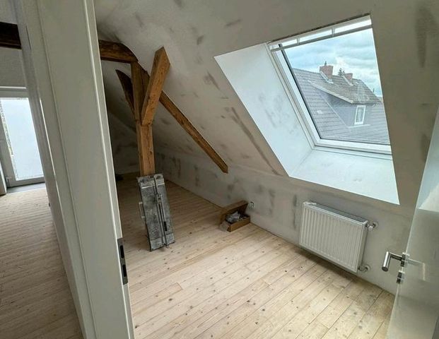 einladene Dachgeschosswohnung Baujahr 06/2024 - Photo 1
