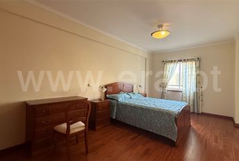 Apartment T3 / Funchal, Fórum