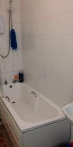 3 Bed - Fieldhead Street, Bradford, Bd7 - Photo 4