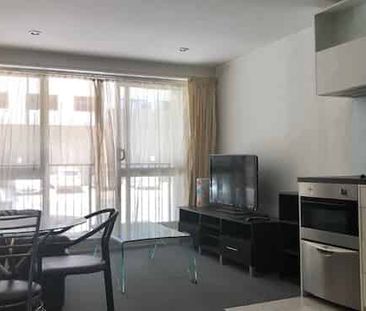 City Apartment - Photo 3