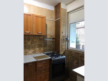Calea Grivitei-MedLife-Metrou,apartament 2 camere parter, nemobilat - Photo 2