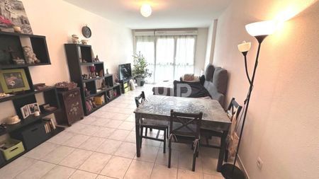 Appartement à louer à Henin Beaumont - Réf. LGLI15112-5536185 - Photo 4