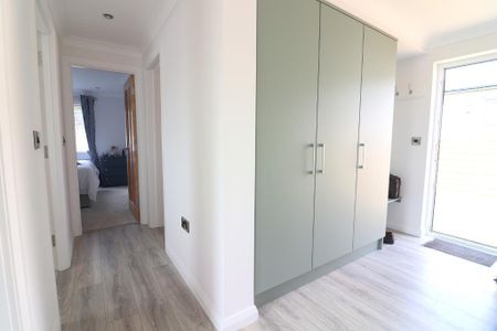2 bedroom park home to rent - Photo 2