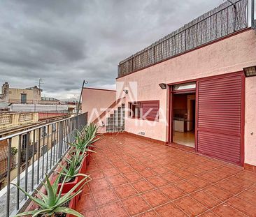 Ático dúplex en alquiler junto a Plaça Catalunya, Barcelona - Photo 1