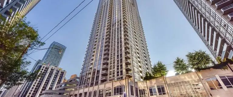 College Park North Tower | 763 Bay Street, Toronto - Photo 1