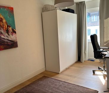 Charmante 3.5-Zimmer-Wohnung mit Balkon in Zürich Oerlikon - Photo 6