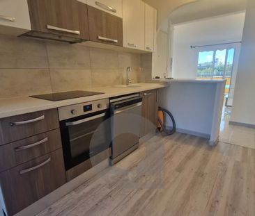 Location 3 pièces MEUBLÉ – Dernier étage – Vue dégagée - Photo 4