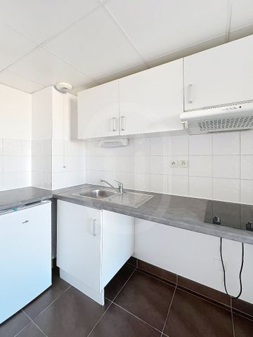Location Appartement 2 pièces 40m² MONTPELLIER 34000 - Photo 2