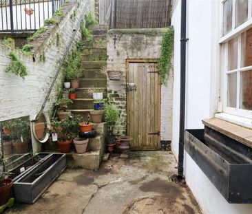 St. Peters Road St. Leonards-On-Sea TN37 6JG - Photo 6