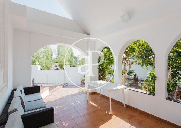 House with swimming pool for rent in L'Eliana