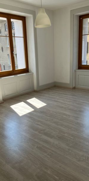 Elegant 3.5 room apartment for rent in the heart of Delémont - Foto 1