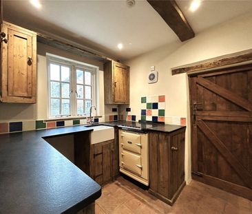 9 Silver Street, Ilminster, Somerset, TA19 - Photo 2