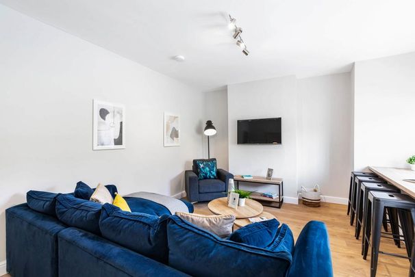 6 bedroom house to rent - Photo 1