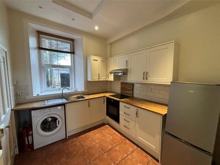 2 bedroom semi-detached house to rent - Photo 3