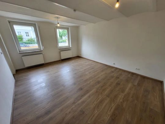 Zentrale Lage: Renovierte 1-Zimmer-Altbau-Wohnung mit Terrasse in Lübeck-St.-Jürgen (Villenviertel) - Foto 1