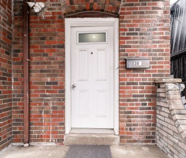 For Lease - 384 Oakwood Avenue Unit# Main, Toronto, Ontario - Photo 3