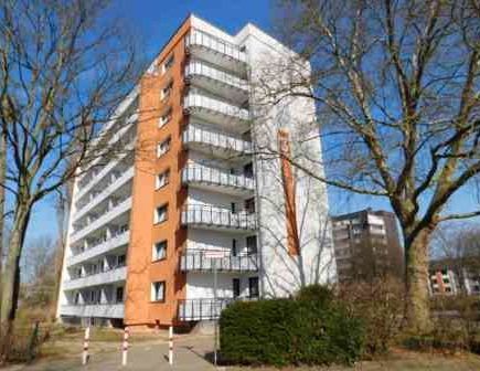 Einziehen und Wohlfühlen - großzügige und renovierte 2-Zimmer-Wohnung mit Laminat und Balkon... - Photo 1