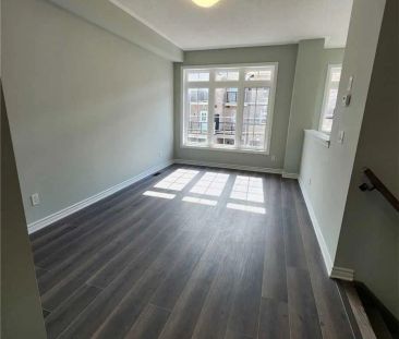 8 ROYAL COLLECTION WAY - Photo 1