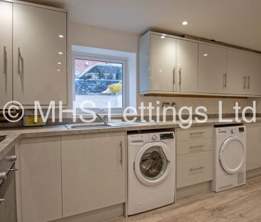 5 Bedroom End Terraced House for rent in Winfield Grove - Photo 2